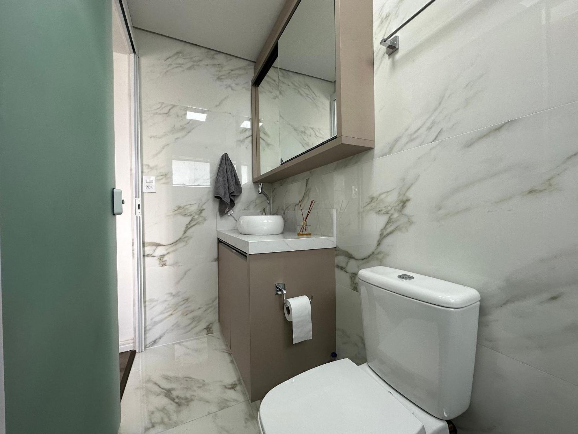 La02- 2 +1quarto | Jacuzzi | Churrasqueira