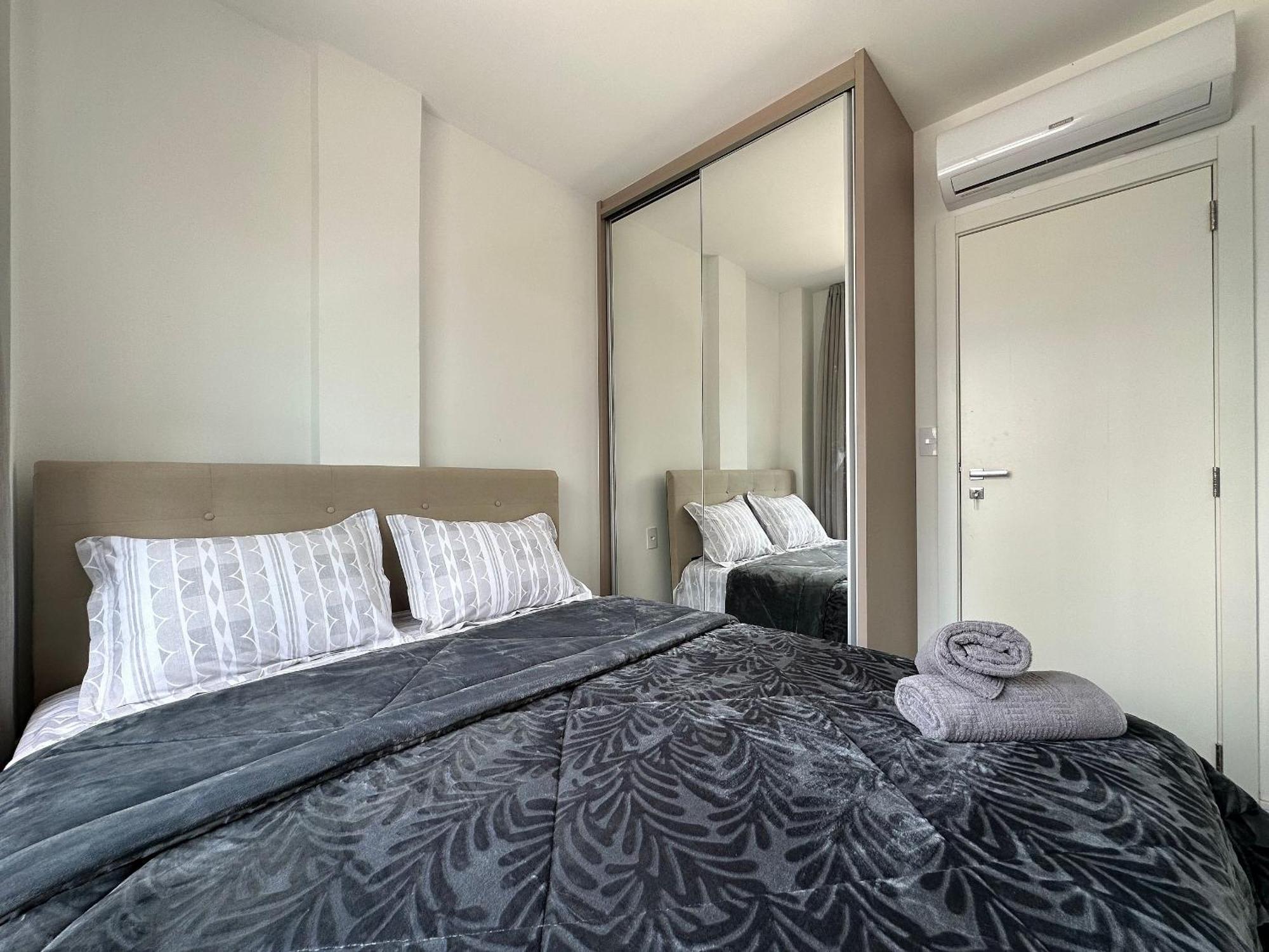 La02- 2 +1quarto | Jacuzzi | Churrasqueira Apartamento Balneario Camboriu