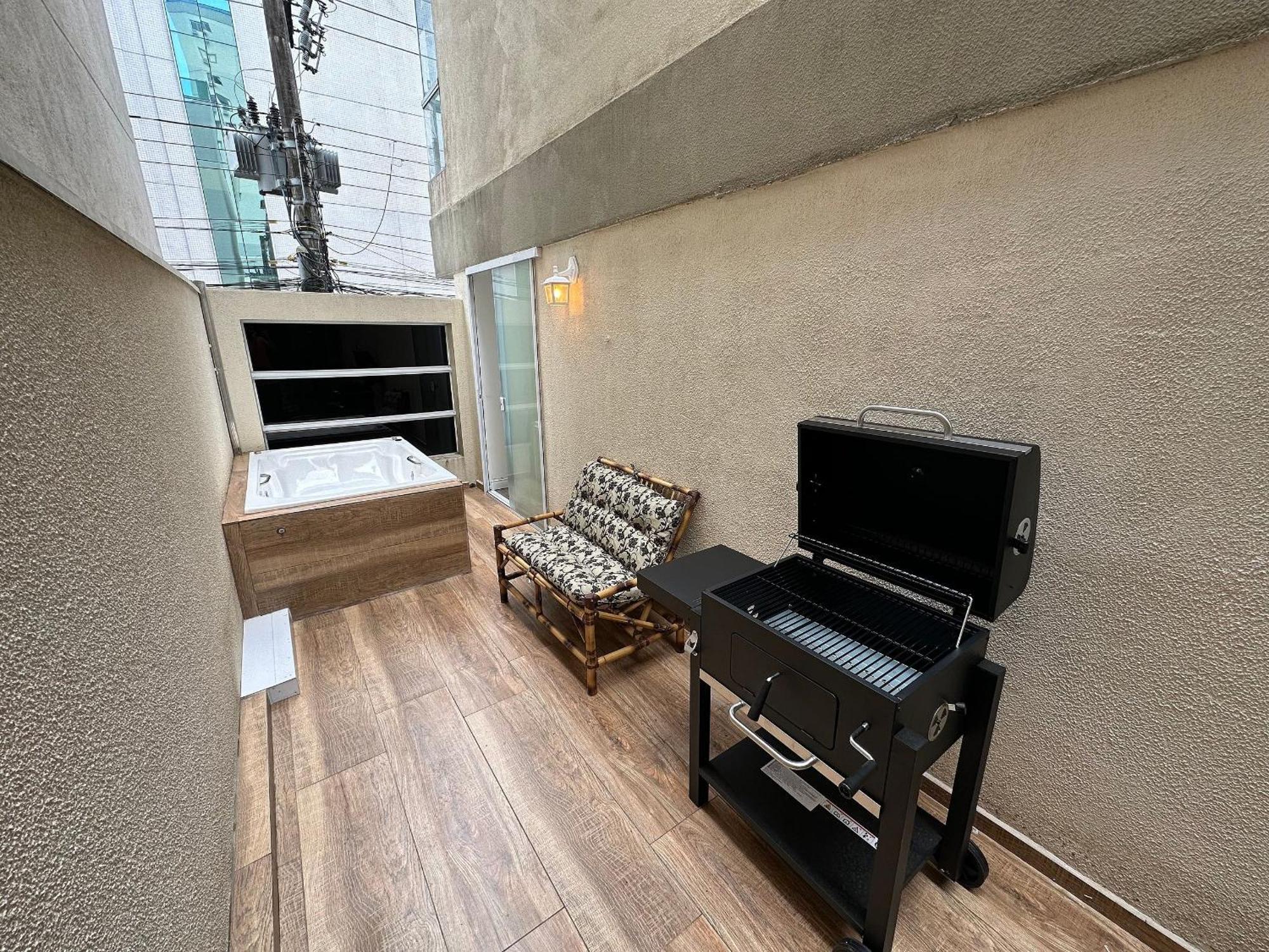 La02- 2 +1quarto | Jacuzzi | Churrasqueira * Balneario Camboriu